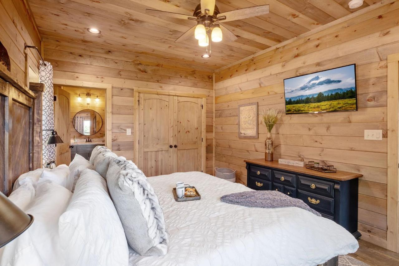 New / 3 King Suites / Sleeps12 / View / 5 Mi To Pf / Hot Tub Sevierville Exteriér fotografie