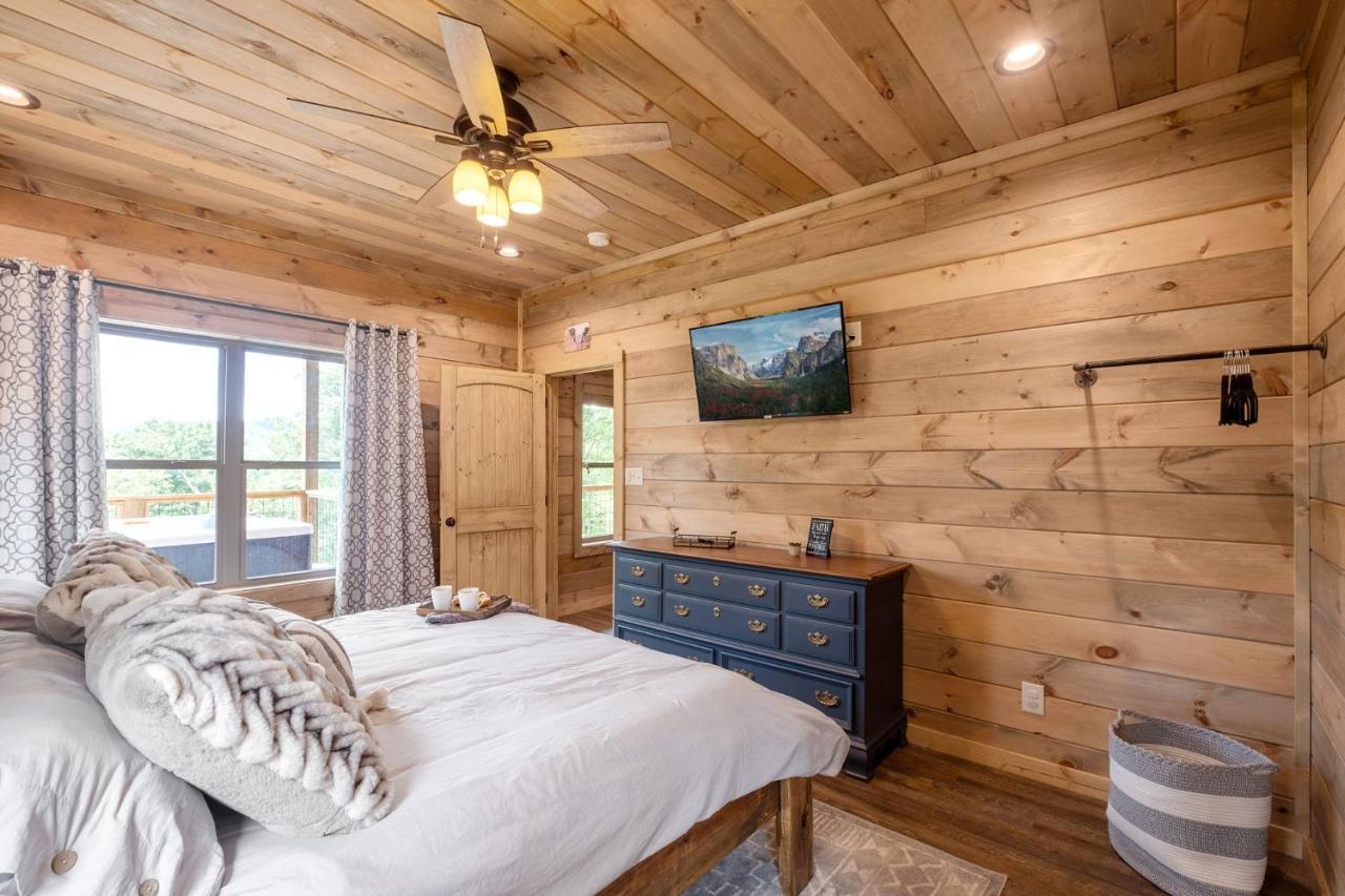 New / 3 King Suites / Sleeps12 / View / 5 Mi To Pf / Hot Tub Sevierville Exteriér fotografie