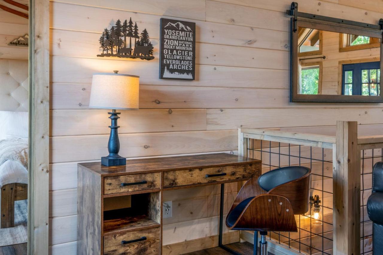 New / 3 King Suites / Sleeps12 / View / 5 Mi To Pf / Hot Tub Sevierville Exteriér fotografie