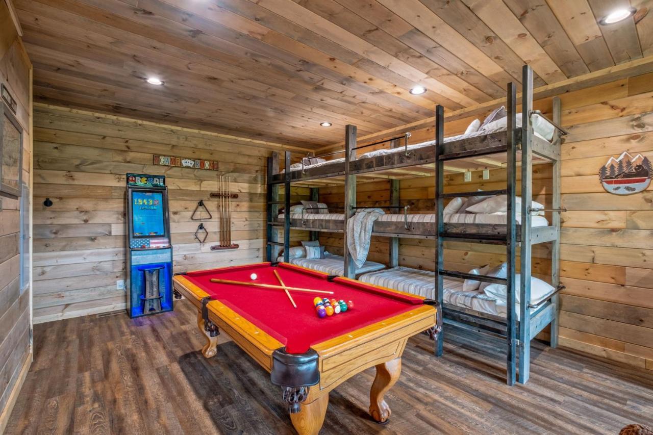 New / 3 King Suites / Sleeps12 / View / 5 Mi To Pf / Hot Tub Sevierville Exteriér fotografie