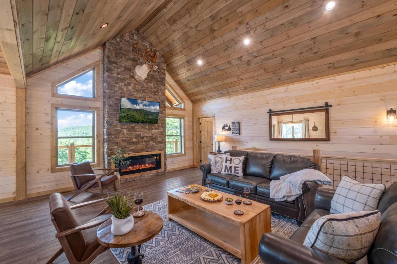 New / 3 King Suites / Sleeps12 / View / 5 Mi To Pf / Hot Tub Sevierville Exteriér fotografie
